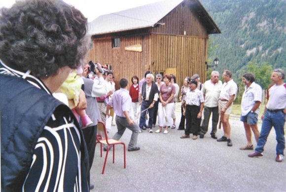 Le jeu d�marre... Notre pr�sident, St�phane, rappelle les r�gles du jeu